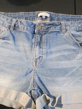 Ladies jean shorts sz 16 by Jolt